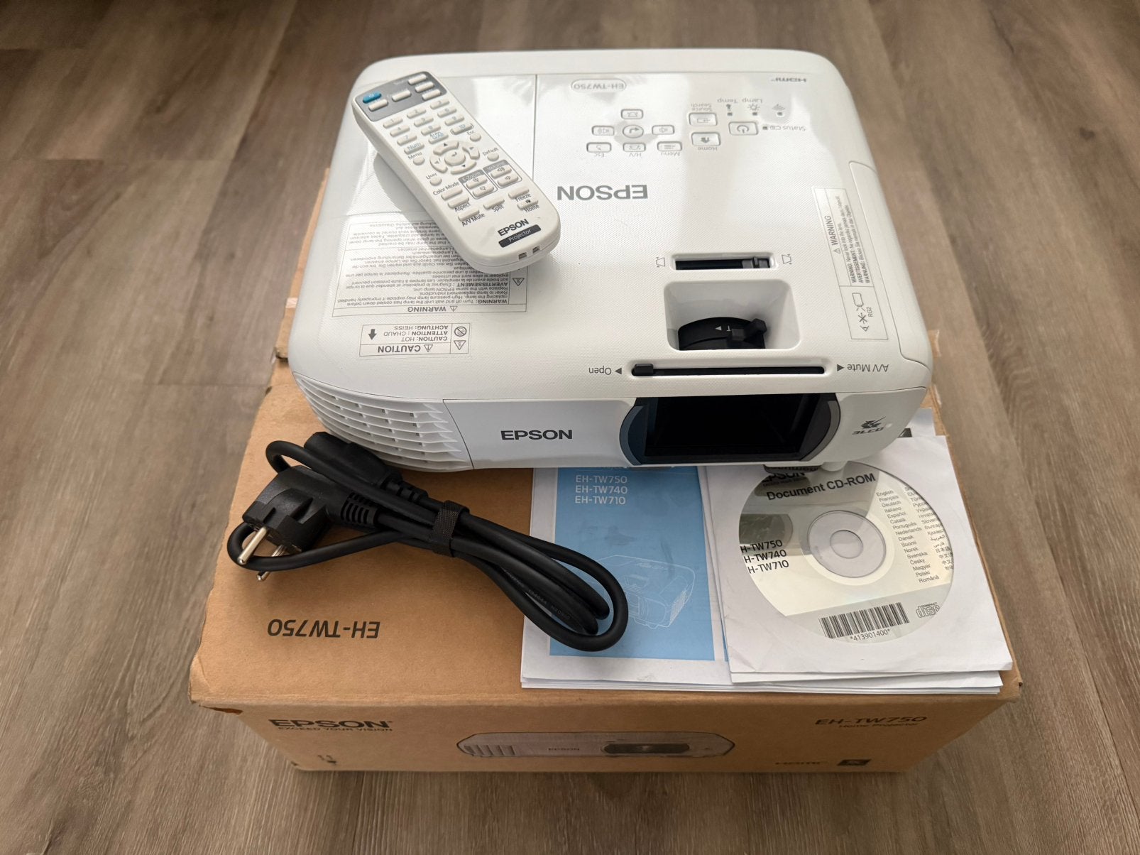 Epson EH-TW750 (112uur) 3400 ansilumen FullHD 1920x1080 16:9, Epson, Ophalen of Verzenden, Zo goed als nieuw, LCD