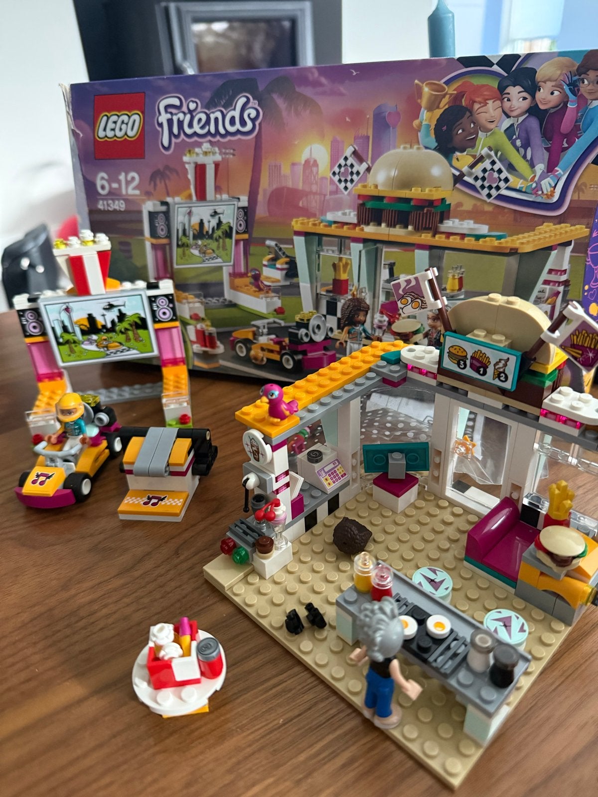 Lego Friends 41349 Race Burger Restaurant, Inclusief minifiguren, Gebruikt, Lego, Friends