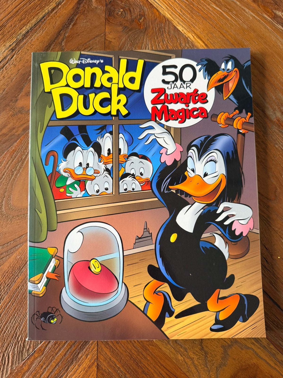 Donald Duck Jubileumalbum Zwarte Magica, Eén stripboek, Ophalen of Verzenden, Zo goed als nieuw