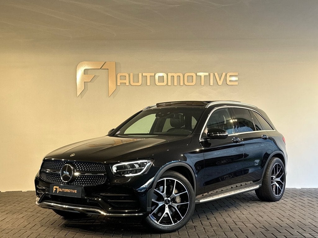 Mercedes-Benz GLC-klasse 200 4MATIC AMG Pano|Sfeer|Night Pak, Auto's, Mercedes-Benz, Automaat, Gebruikt, 2000 kg, Zwart