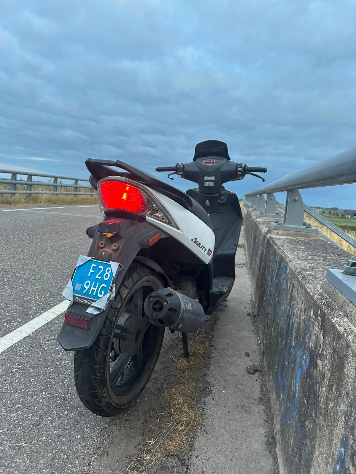 Kymco agility city 50, Fietsen en Brommers, Ophalen, Gebruikt