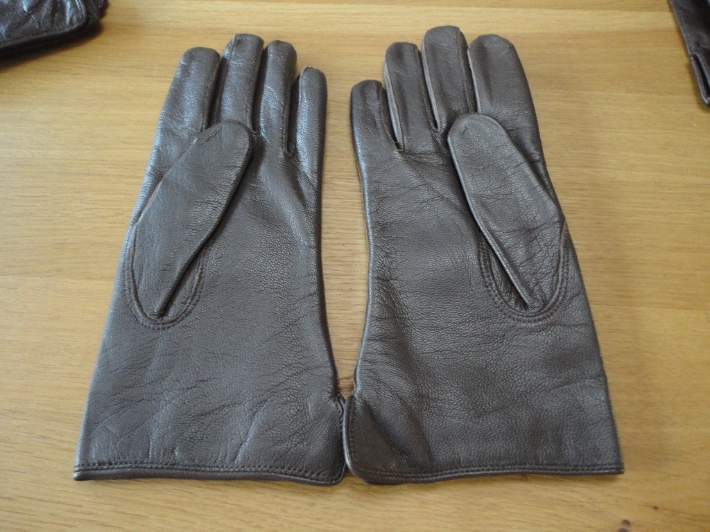 Nieuwe Bruine lederen Handschoenen  uit 1988, Verzamelen, Militaria | Algemeen, Ophalen of Verzenden, Landmacht, Nederland, Kleding of Schoenen