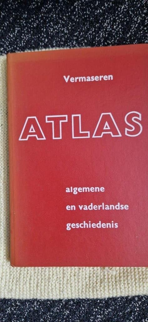 ATLAS: algemene en vaderlandse geschiedenis, Boeken, Atlassen en Landkaarten, Gelezen, Overige atlassen, Ophalen of Verzenden