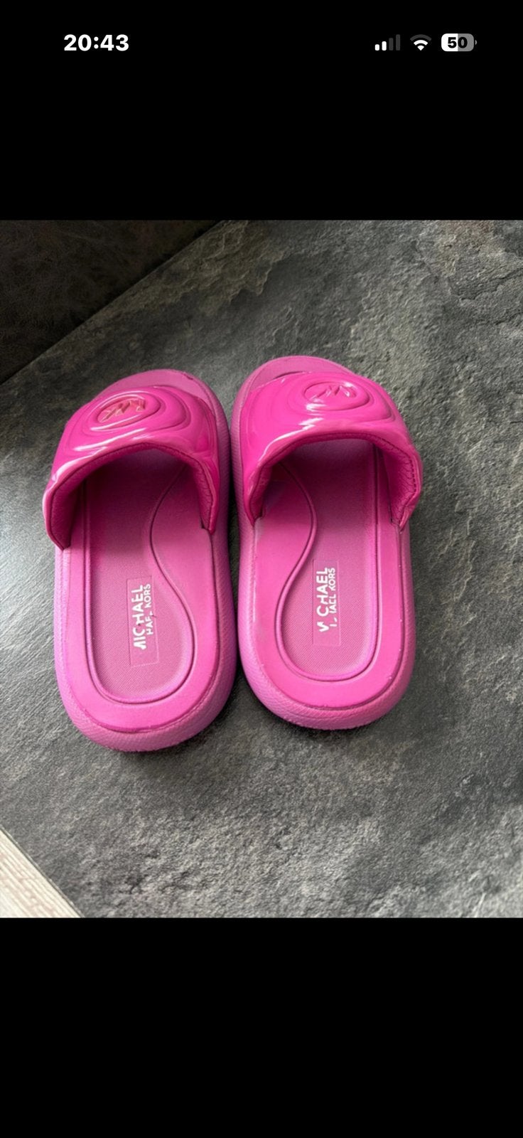 Michael kors meisjes slipers, Dieren en Toebehoren, Ophalen of Verzenden, Zo goed als nieuw