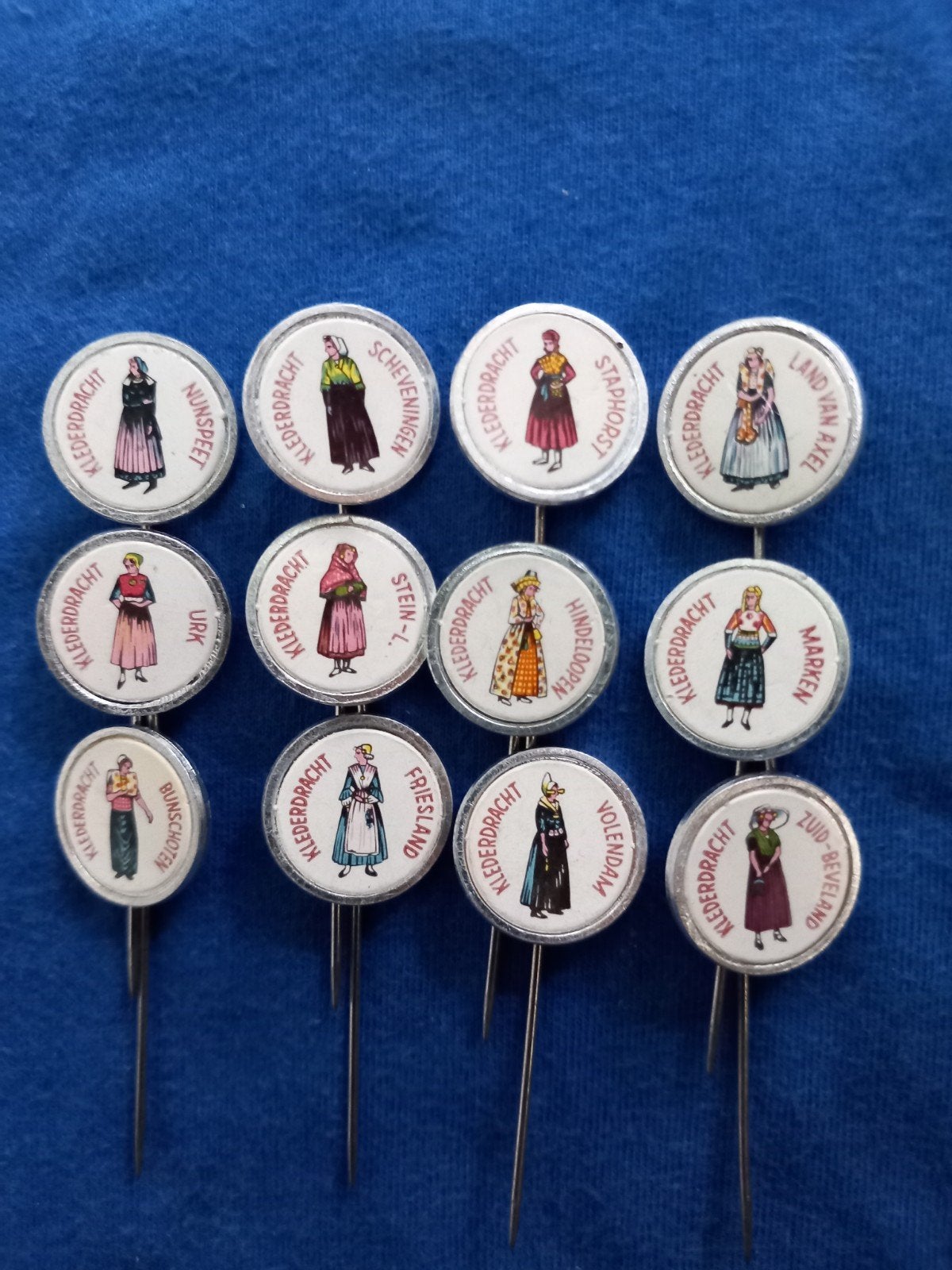 12x speldjes Klederdrachten, Verzamelen, Ophalen of Verzenden, Zo goed als nieuw, Overige onderwerpen