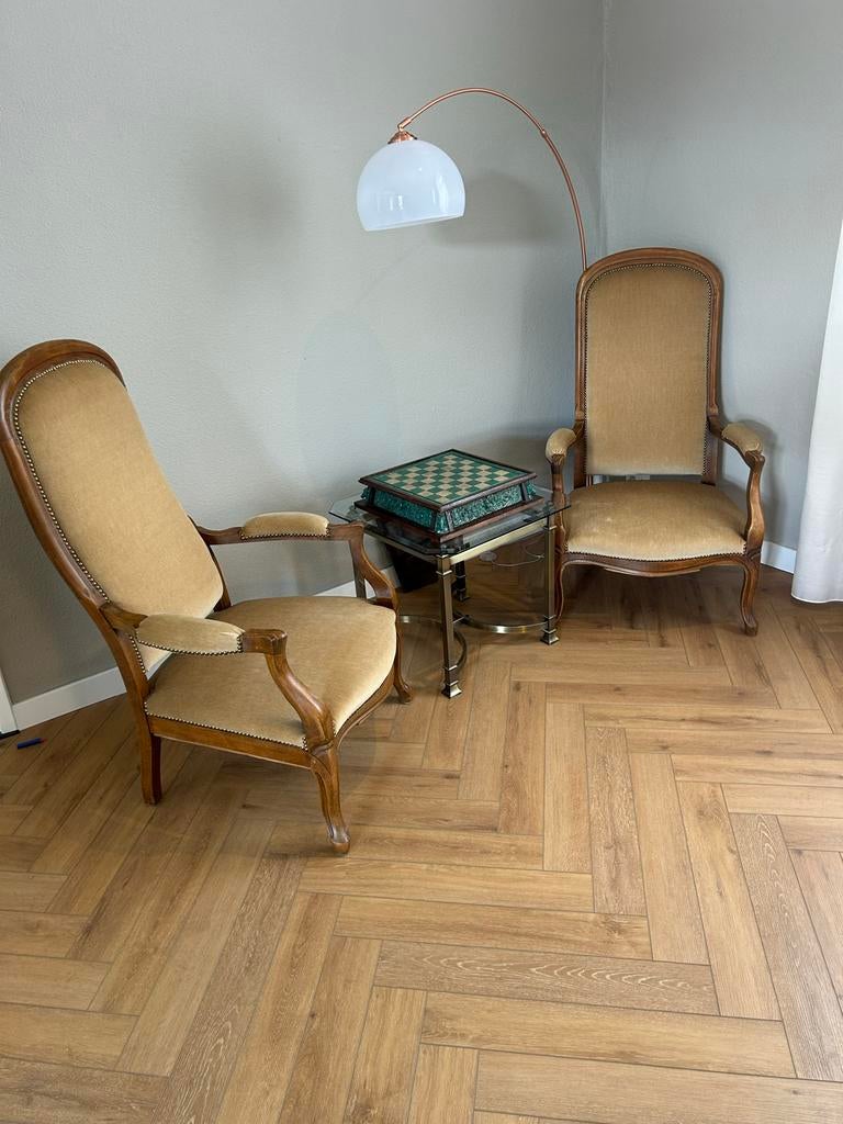 Twee klassieke fauteuils (opa stoelen) in goede staat, Ophalen, Gebruikt, Twee, Bruin