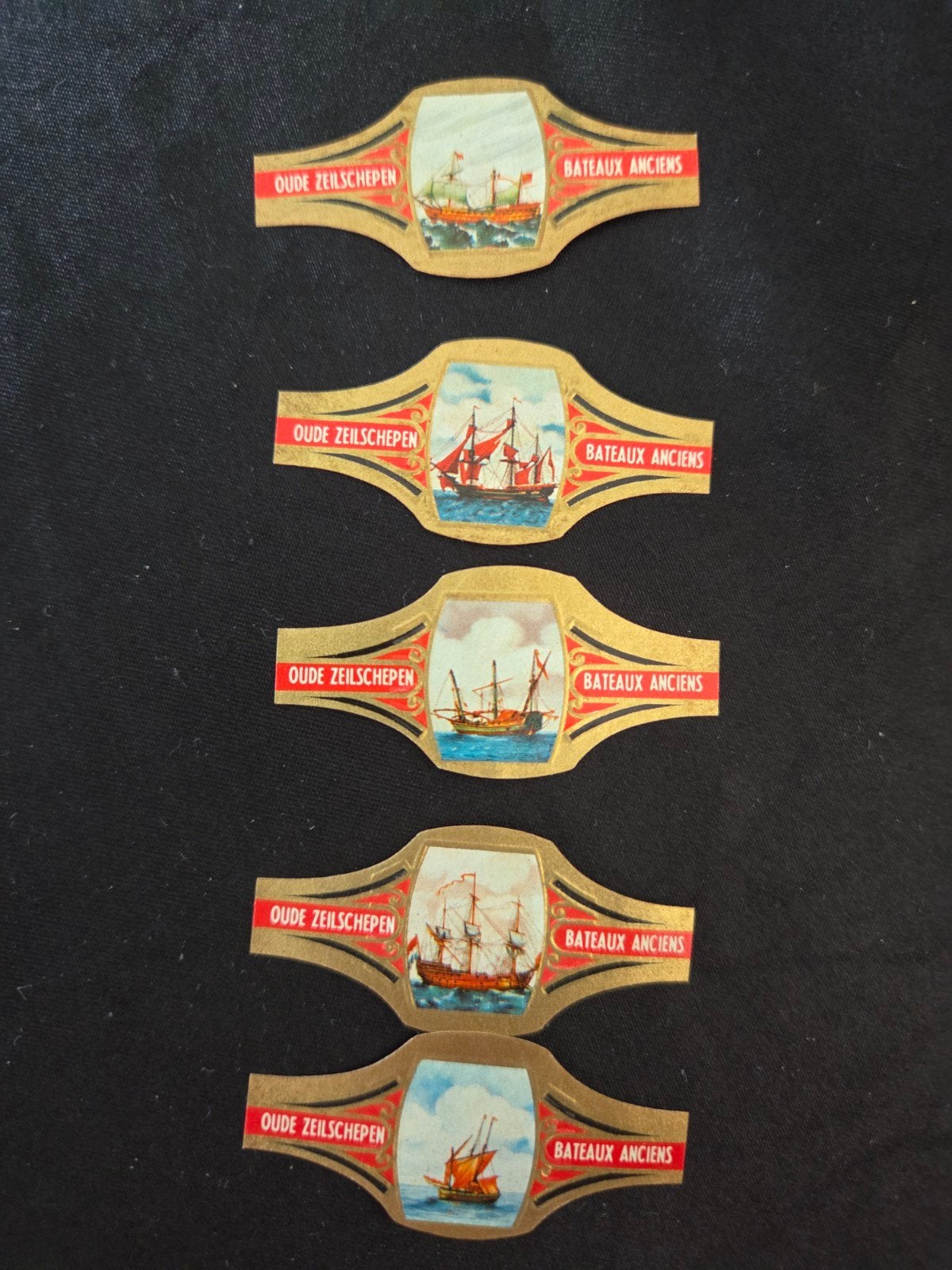 sigarenbandjes oude zeilschepen, Verzamelen, Rookartikelen, Aanstekers en Luciferdoosjes, Ophalen of Verzenden, Zo goed als nieuw