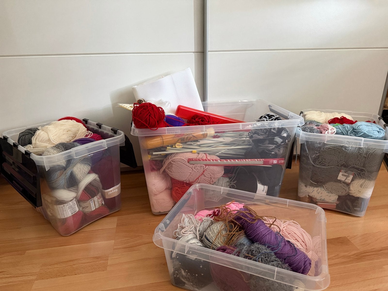 Partij wol en garen met brei- en borduurspullen, Ophalen, Gebruikt, Breien of Haken, Wol of Garen