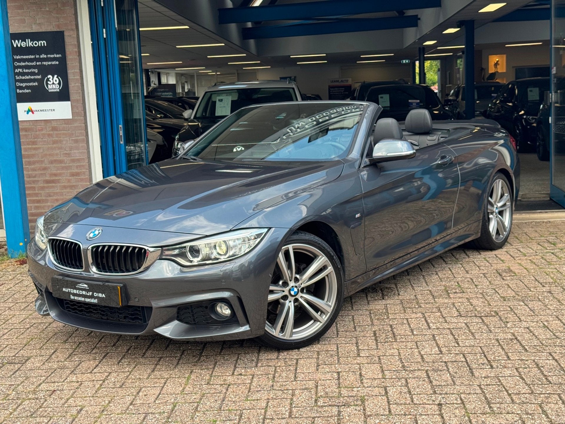BMW 4-serie Cabrio 420i High Exe 2016 NAVI HANDBAK 1e Eig!, Auto's, BMW, Gebruikt, Cabriolet, 4 stoelen, Automatische klimaatregeling