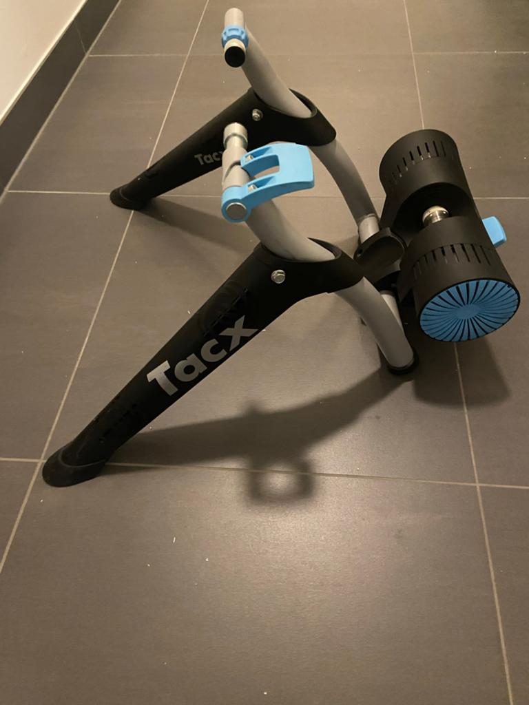 Tacx Bushido Smart T1980 fietstrainer, Fietsen en Brommers, Fietsen | Racefietsen, Overige merken, Aluminium, Ophalen of Verzenden