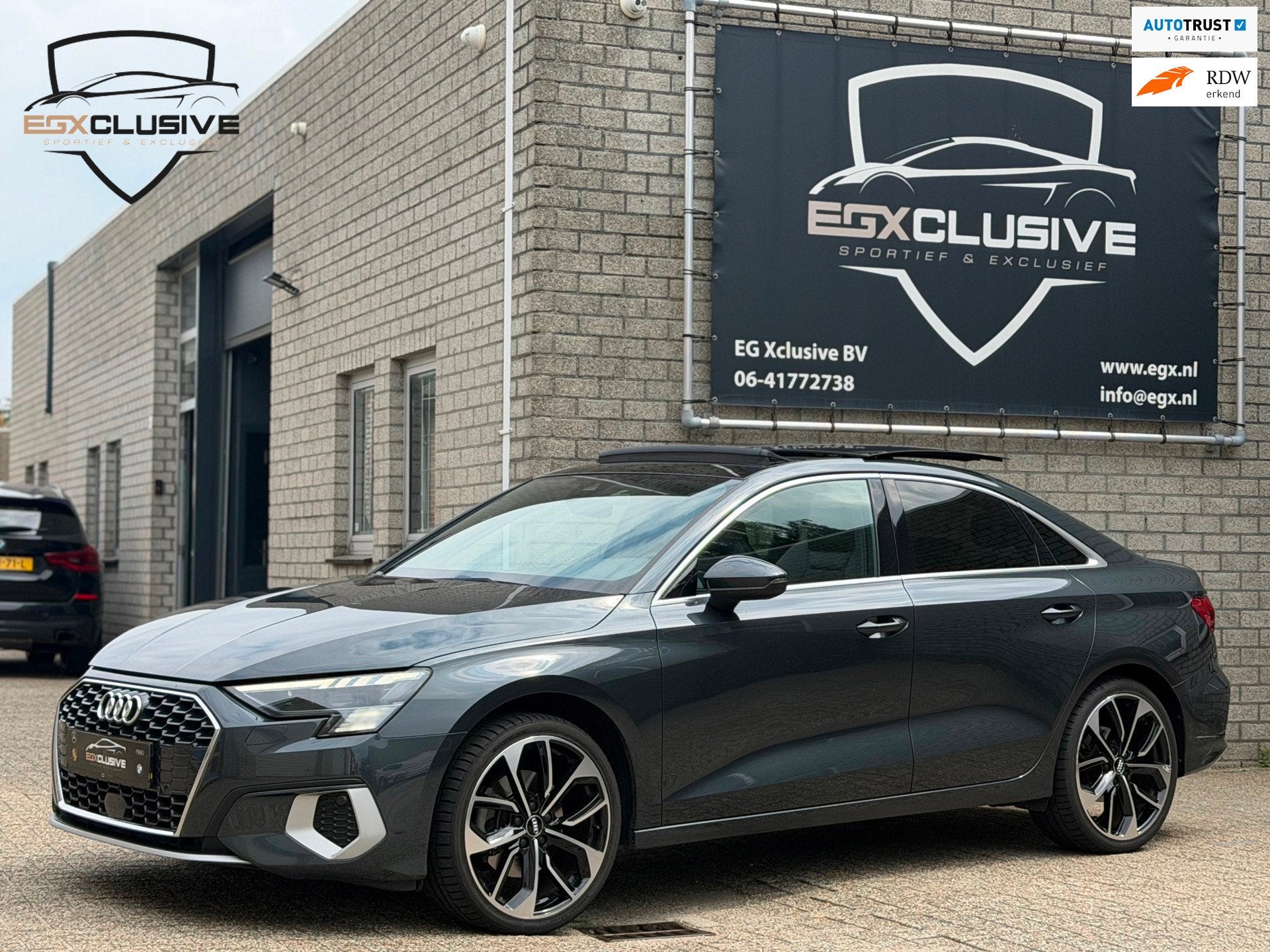 Audi A3 Limousine 30 TFSI S edition S line Pano/Camera/Keyle, Auto's, Audi, Gebruikt, Automatische klimaatregeling, Leder en Stof