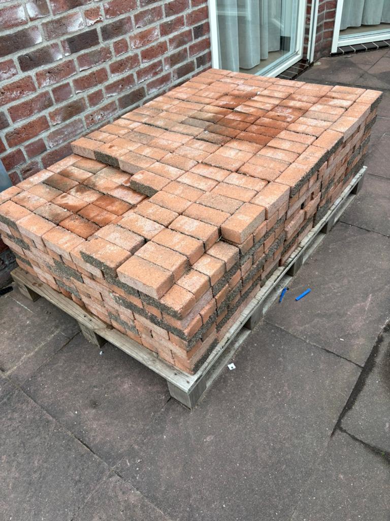 Gratis af te halen (+- 1.000 stuks), Ophalen, Zo goed als nieuw, Keramiek, Terrastegels