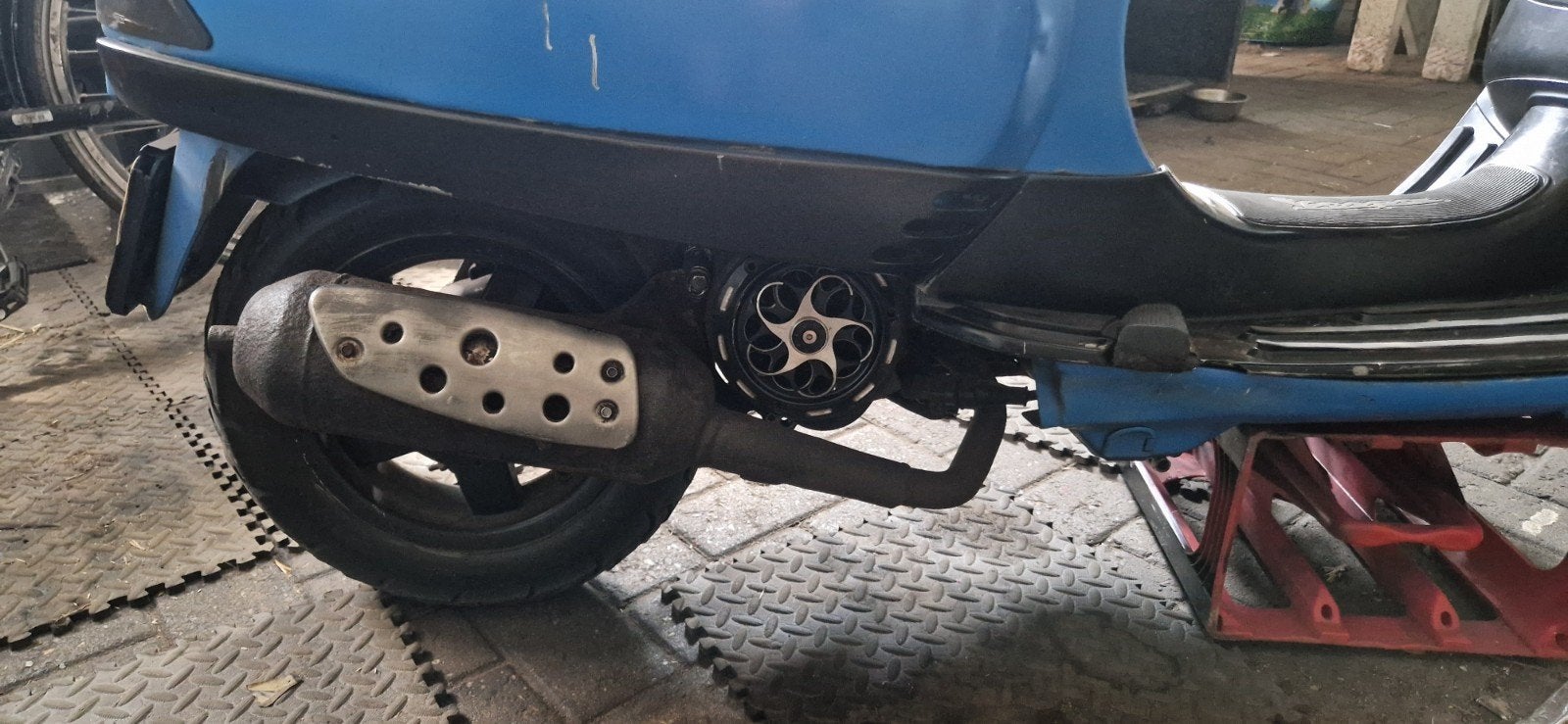 2t piaggio uitlaat tekoop, Ophalen of Verzenden, Bumper