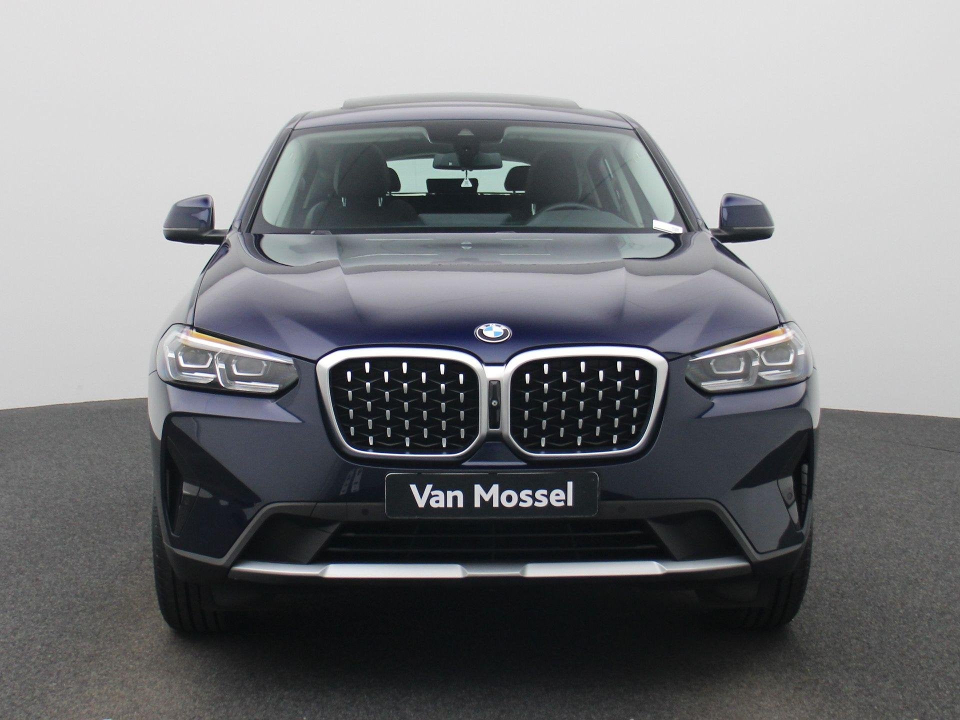 BMW X4 xDrive20i High Executive | TREKHAAK | LEER | PANORAMA, Gebruikt, Euro 6, Blauw, Leder