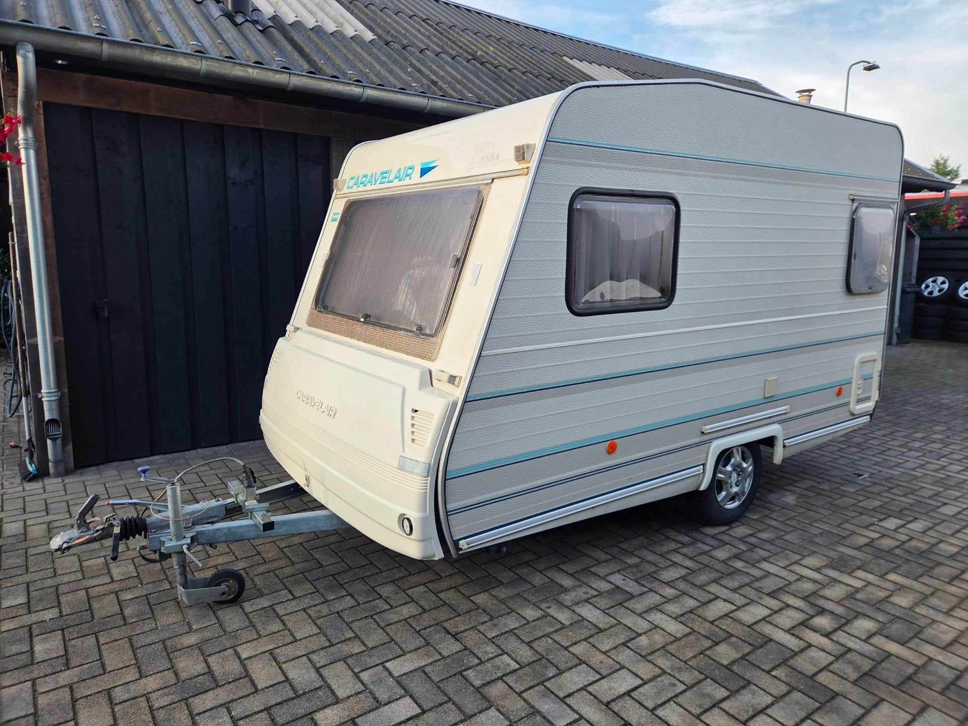 Caravelair Bamba 330EK, Bedrijf, Caravelair, Luifel, 500 - 750 kg