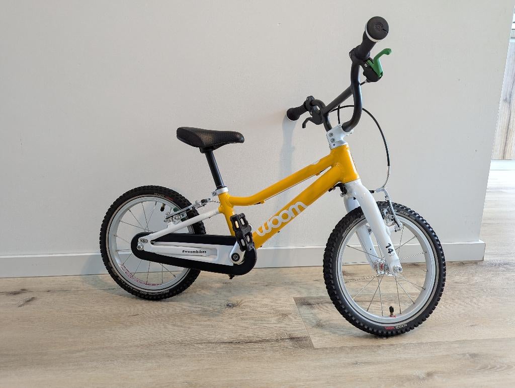 Woom 2 kinderfiets, Velgrem, Ophalen of Verzenden, Woom, Minder dan 16 inch