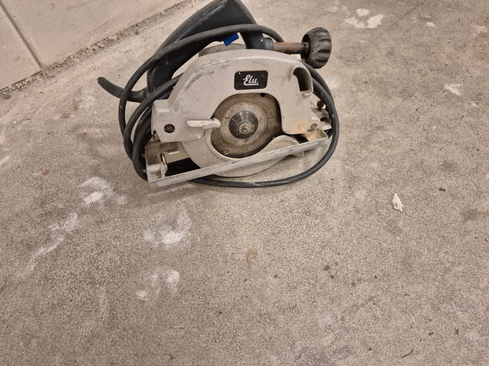 elu cirkelzaag, Doe-het-zelf en Verbouw, Ophalen, Gebruikt, Cirkelzaag, 30 tot 70 mm