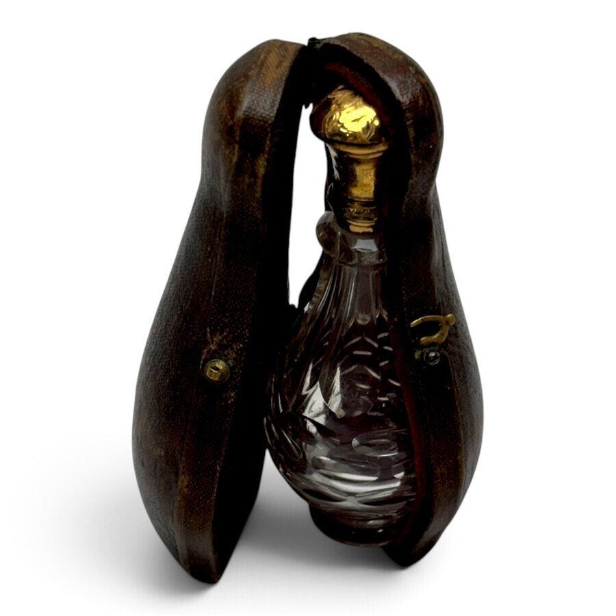 19e eeuwse parfumflacon met gouden dop, in foedraal, Ophalen of Verzenden