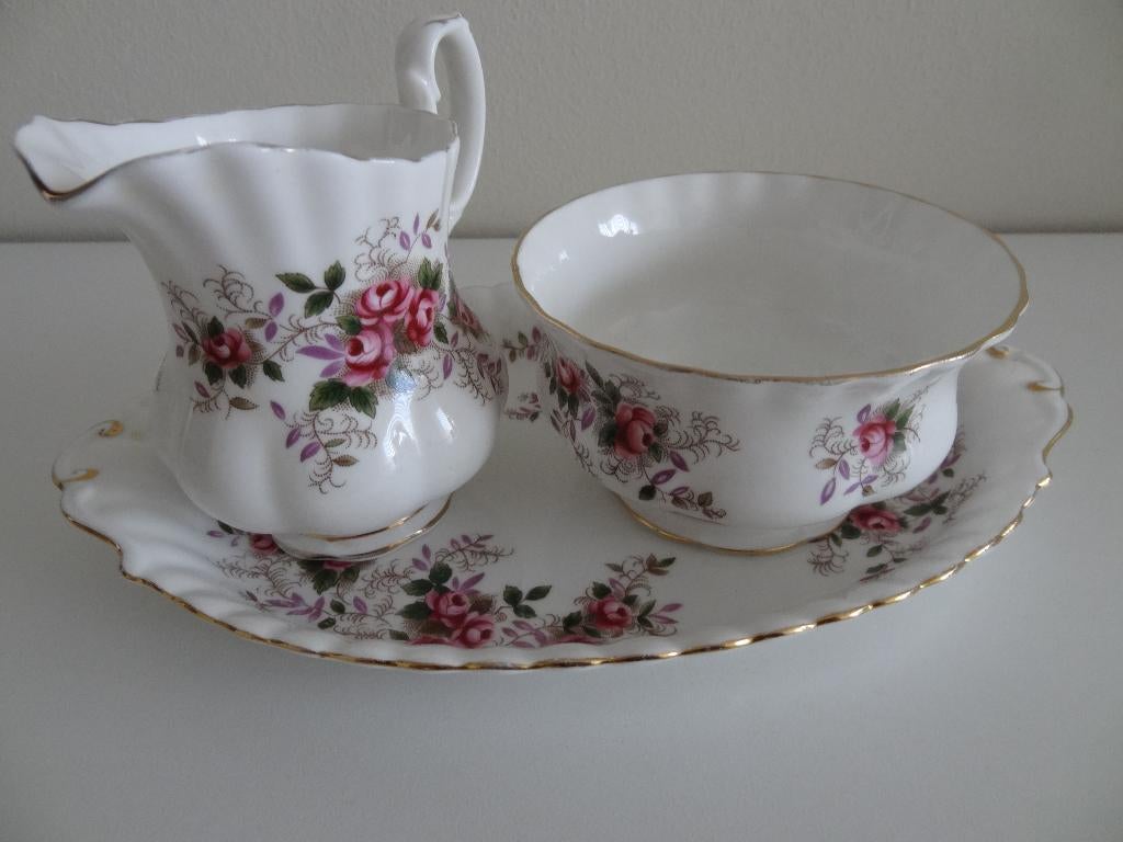 3 delig roomstel Royal Albert Lavender Rose, Verzamelen, Ophalen, Gebruikt, Porselein, Overige typen