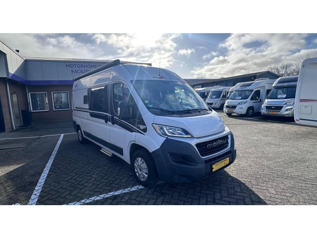 Carthago Malibu Van 600 DB NL-camper 1-ste eig. Euro 6, Buscamper of Camperbus, Koelkast, Bedrijf, 5 tot 6 meter