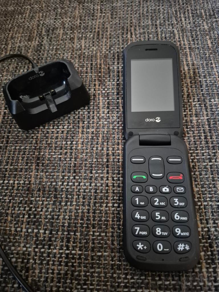 Doro 2404 inclusief lader geschikt voor 4G, Ophalen, Zwart