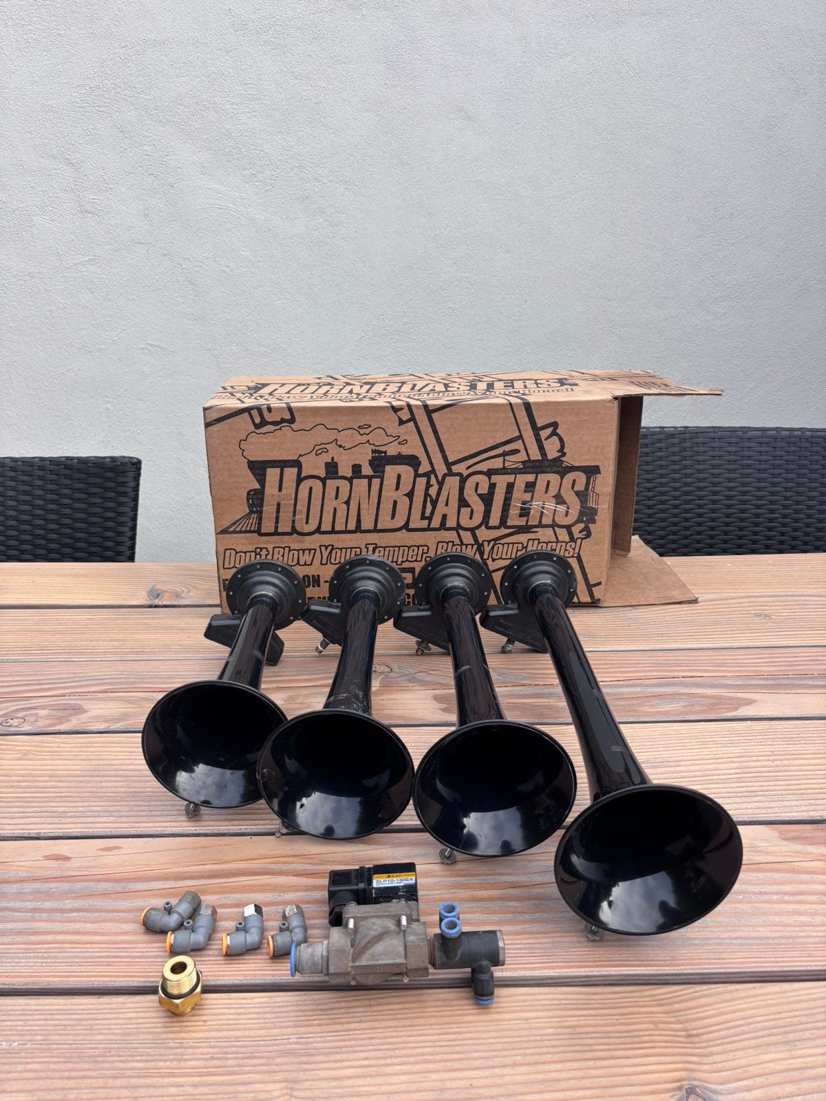 Hornblasters Shocker XL Luchthoorns, Auto-onderdelen, Vrachtwagen-onderdelen, Ophalen of Verzenden, Gebruikt, Overige merken
