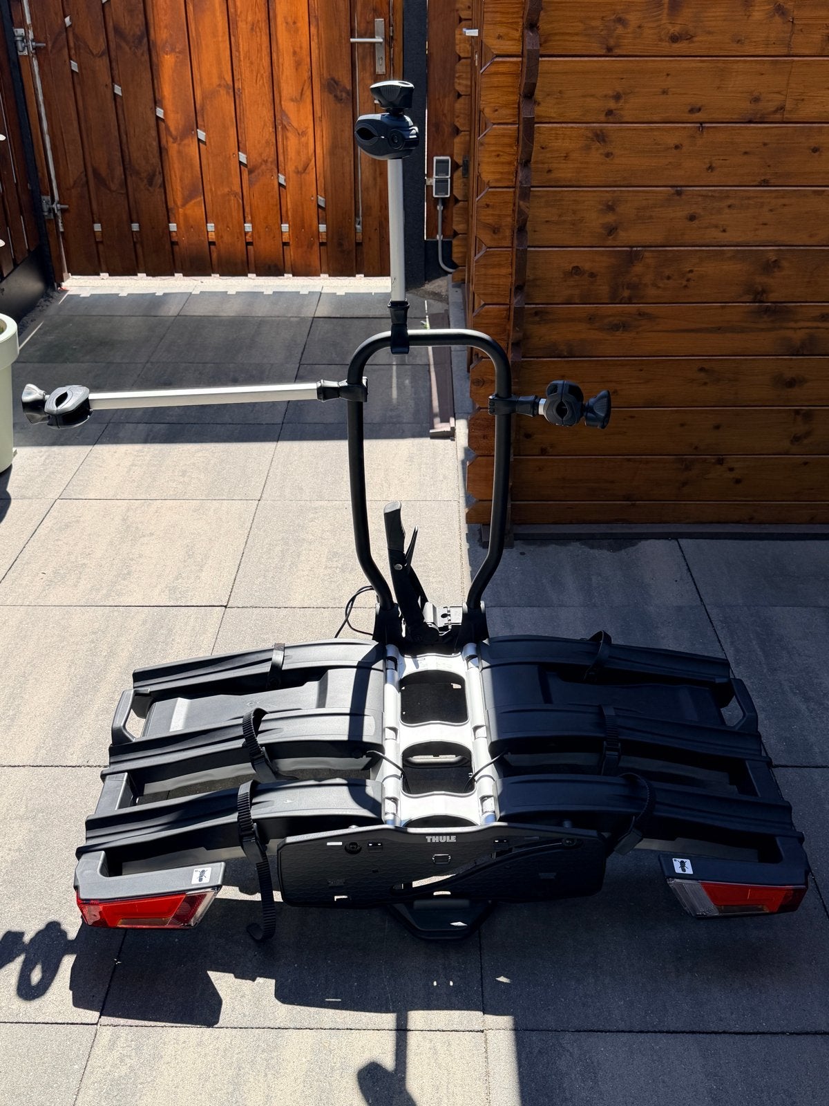 Thule EasyFold XT 934 Fietsendrager (3 fietsen), Ophalen, 3 fietsen of meer, Zo goed als nieuw, Elektrische fiets