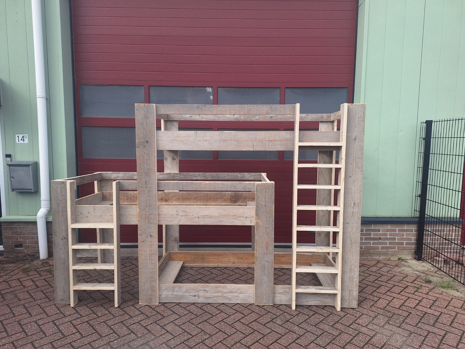Robuust houten 3 persoons uitschuifstapelbed - Handgemaakt, Gebruikt, 90 cm, Eenpersoons, Steigerhout