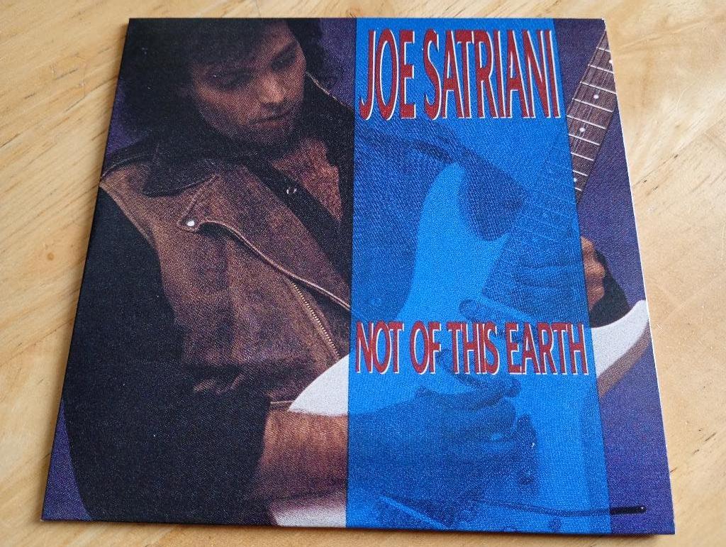 CD Joe Satriani - Not Of This Earth, Verzenden, Zo goed als nieuw, Poprock