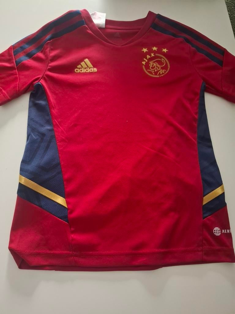 Ajax trainingsshirt maat 128 - Zo goed als nieuw!, Kinderen en Baby's, Kinderkleding | Maat 128, Ophalen of Verzenden, Zo goed als nieuw