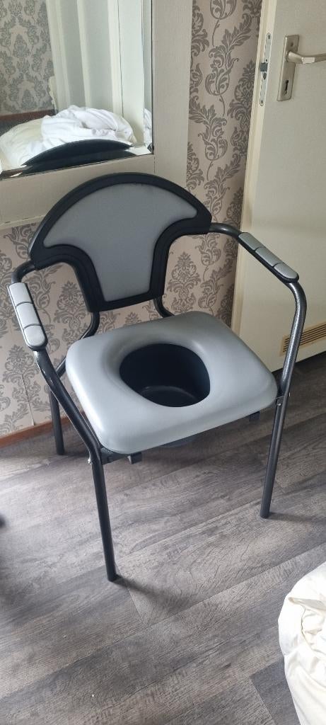 Herdegen Toiletstoel New Open, Diversen, Verpleegmiddelen, Ophalen, Zo goed als nieuw