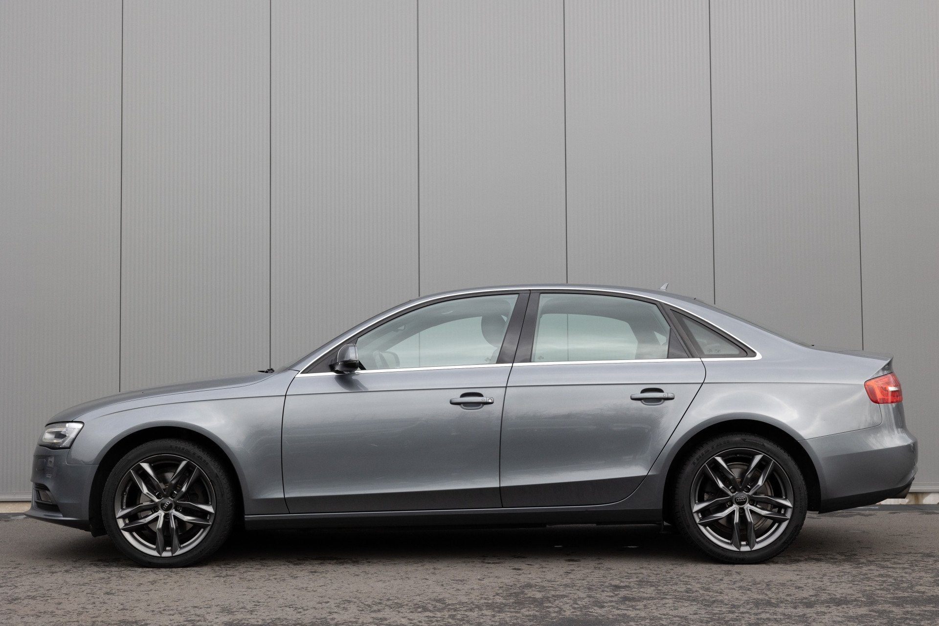 Audi A4 Limousine 1.8 TFSI | 2X S-Line | CRUISE | NAVI | NL-, Auto's, Gebruikt, 4 cilinders, Origineel Nederlands, Automatische klimaatregeling