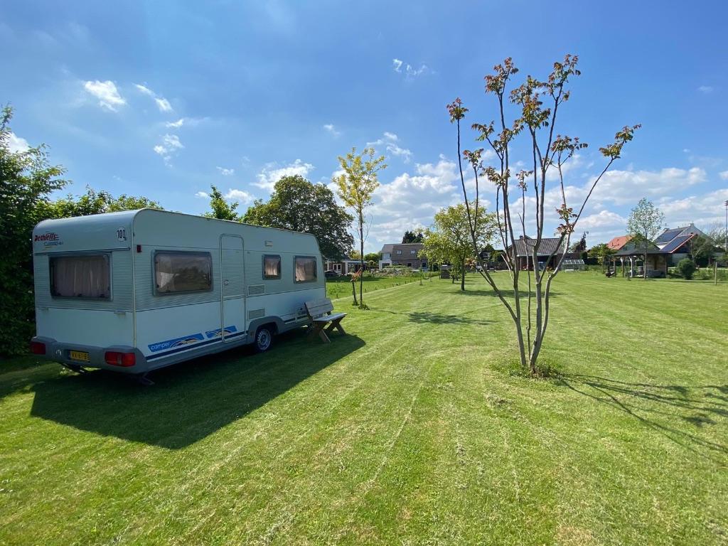 Dethleffs camper (caravan), Caravans en Kamperen, Vast bed, Rondzit, Particulier, Dethleffs