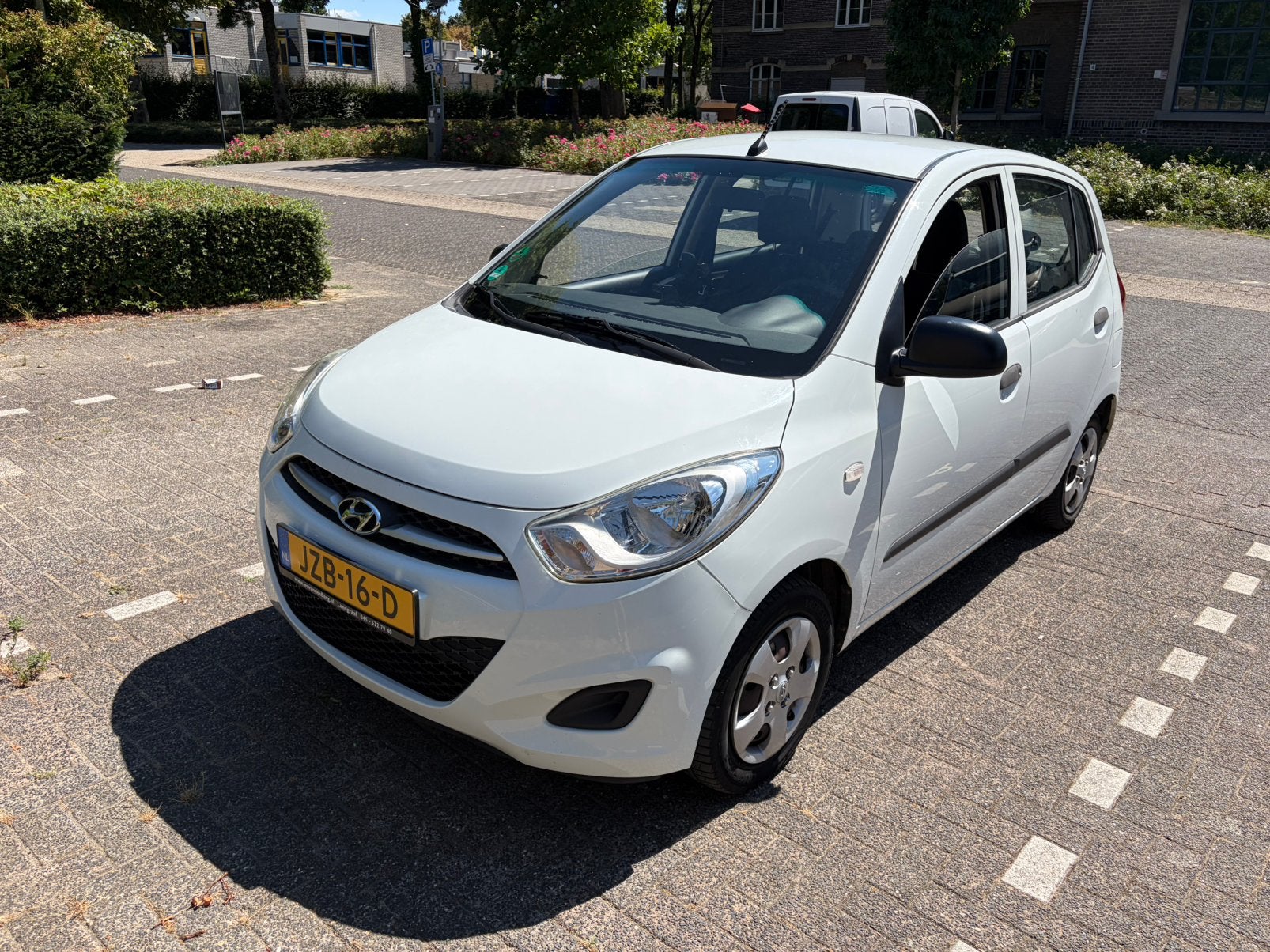 Hyundai i10 1.1 I 5DR 2012 Wit, Auto's, Hyundai, Particulier, i10, Benzine, Hatchback, Handgeschakeld, Geïmporteerd, Wit, Zwart