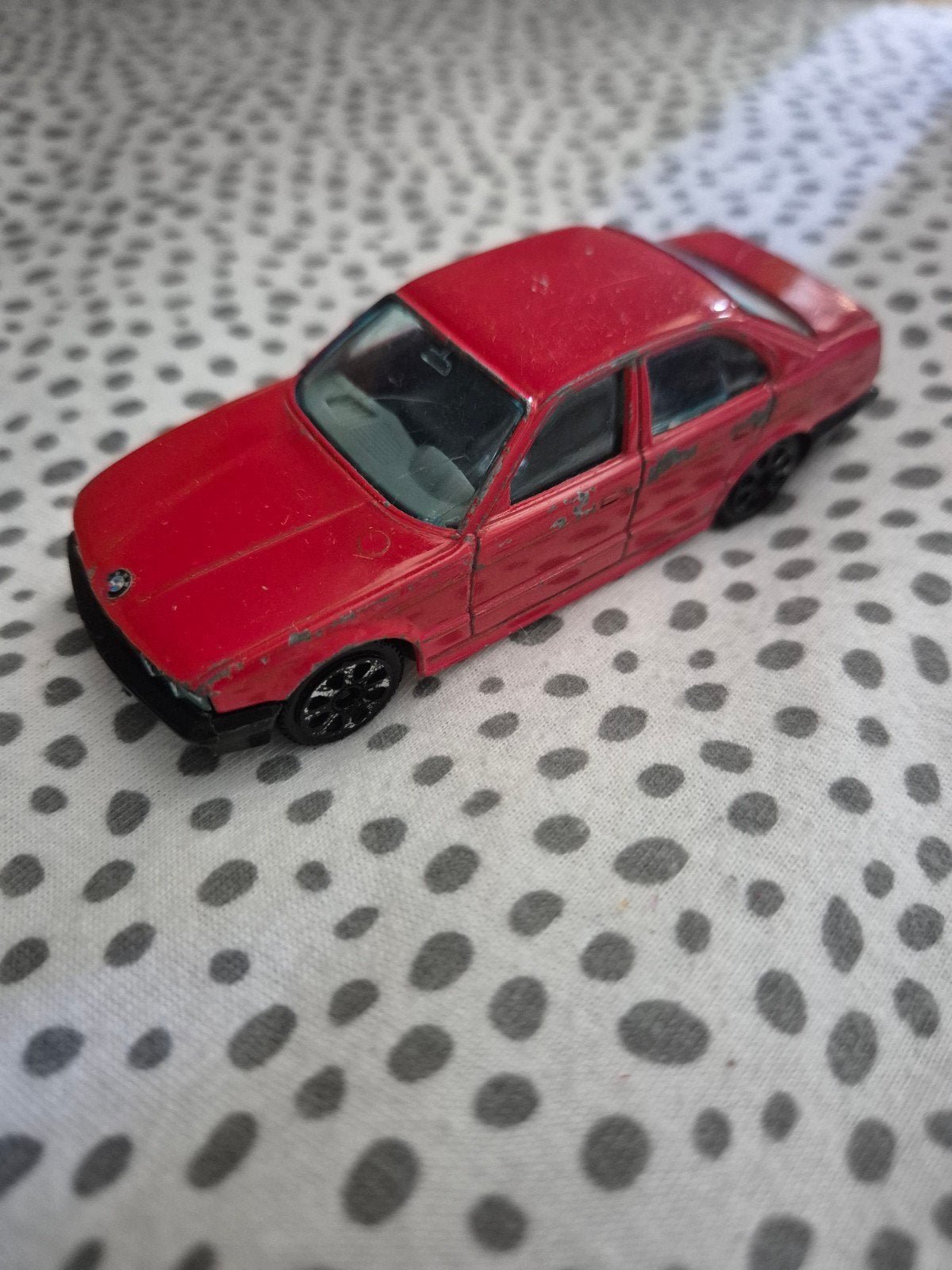 Bburago BMW 535i 1:43 Made in Italy – klassieke verzamelauto, Ophalen of Verzenden, Gebruikt, Auto, Overige merken