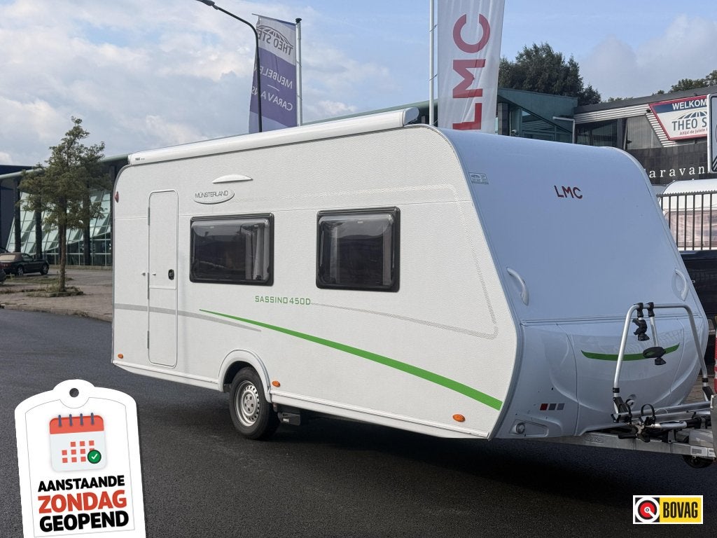 LMC Sassino 450 D met mover, luifel, fietsenrek, zondag open, Caravans en Kamperen, Bedrijf, Treinzit, Overige typen, 5 tot 6 meter