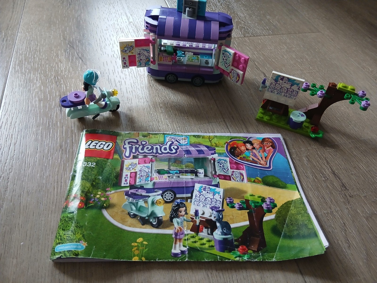 lego friends Emma' s kunstkraam, Kinderen en Baby's, Lego, Friends, Ophalen of Verzenden, Zo goed als nieuw