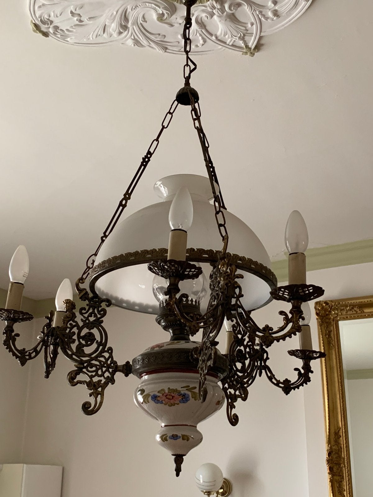 Kroonluchter met porselein, Huis en Inrichting, Lampen | Kroonluchters, Ophalen, Gebruikt