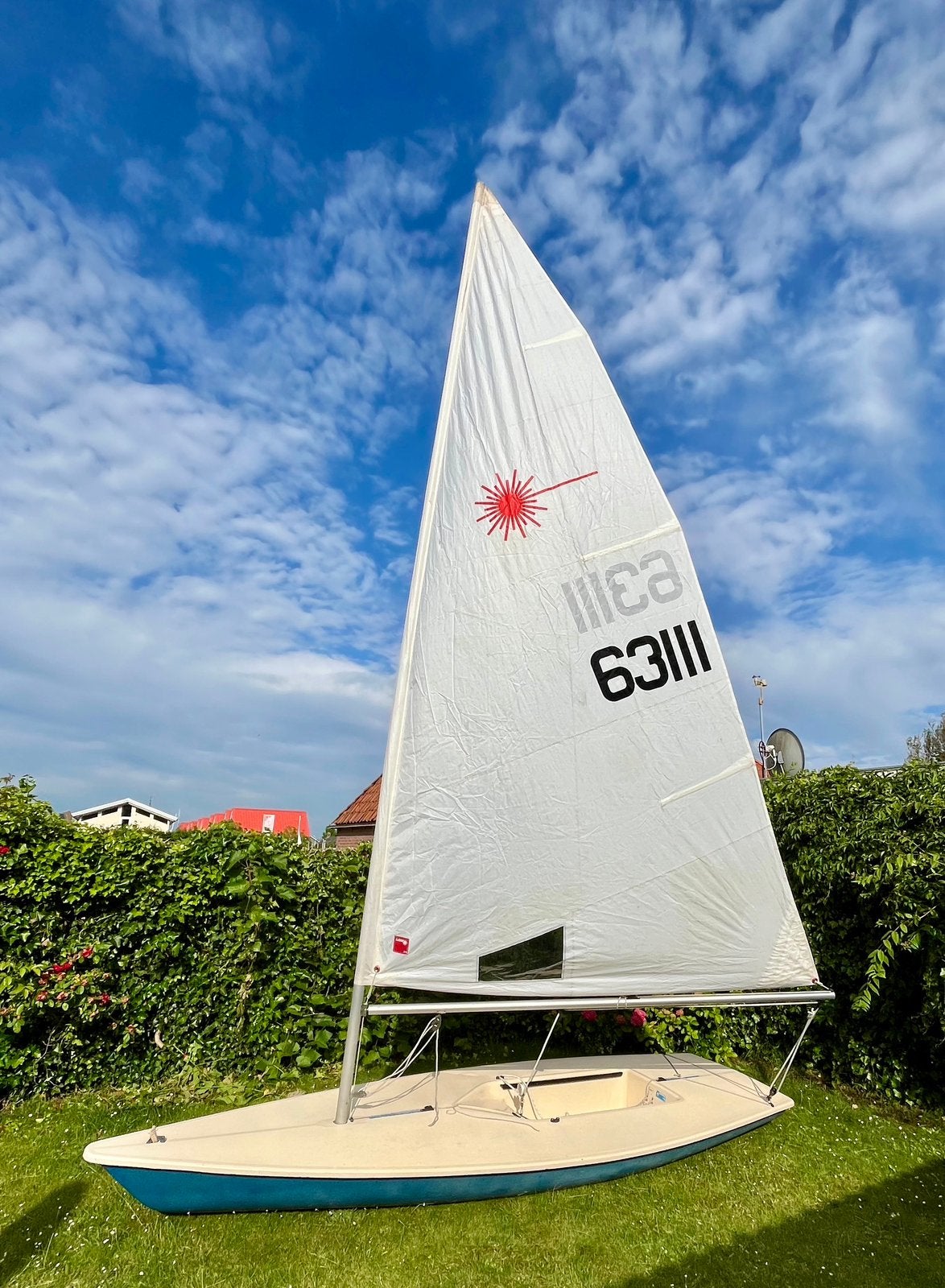 te koop: Laser (standaard) zeilboot, Ophalen, Gebruikt, 3 tot 6 meter, Minder dan 15 m²