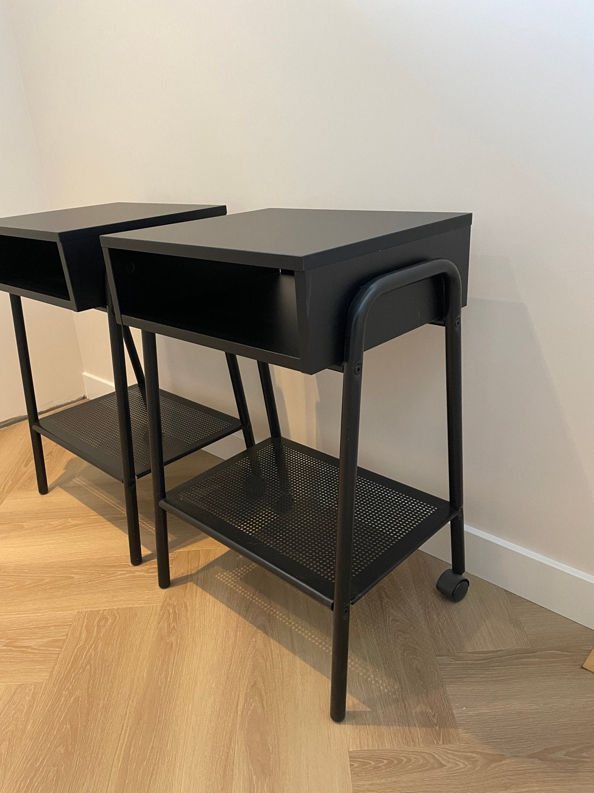Ikea SETSKOG nachtkastjes - set van 2, Ophalen, Minder dan 45 cm, Metaal of Aluminium, 55 tot 70 cm