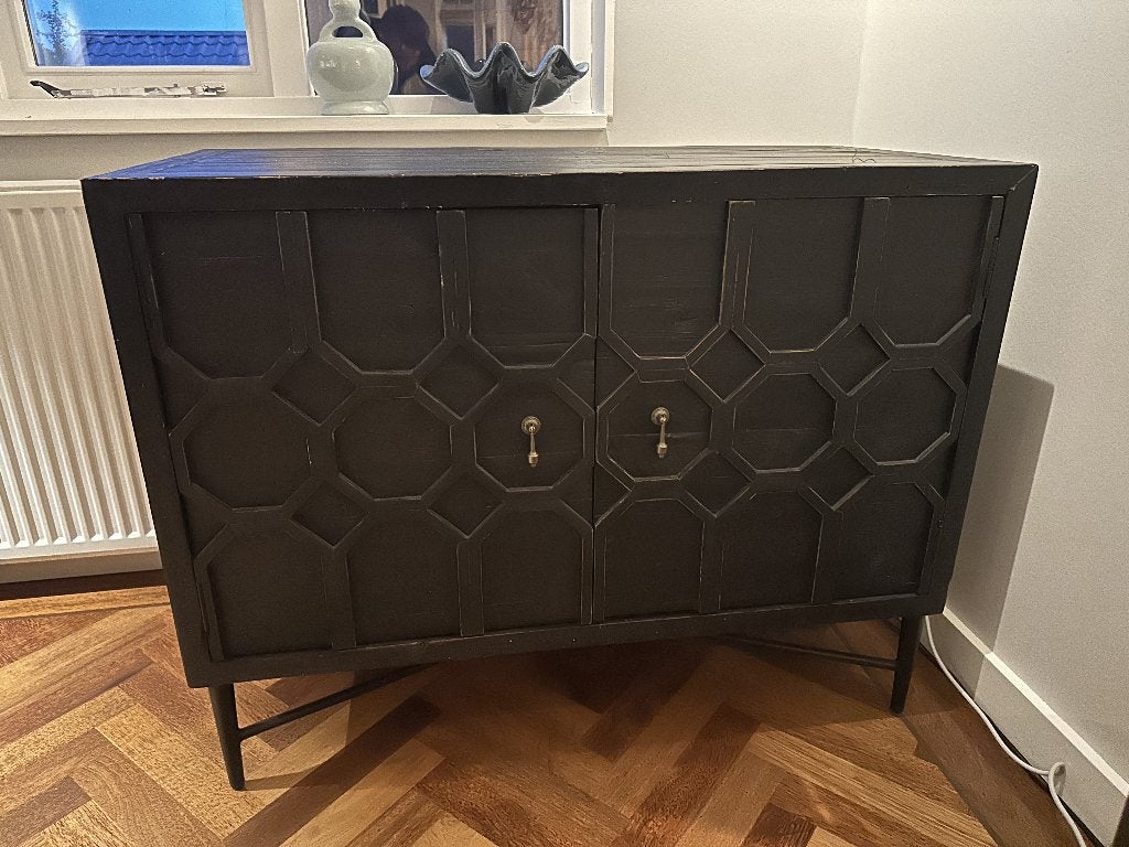 BePureHome Bequest dressoir zwart – karakteristiek design, Huis en Inrichting, Kasten | Dressoirs, Ophalen, 100 tot 150 cm, 50 tot 75 cm