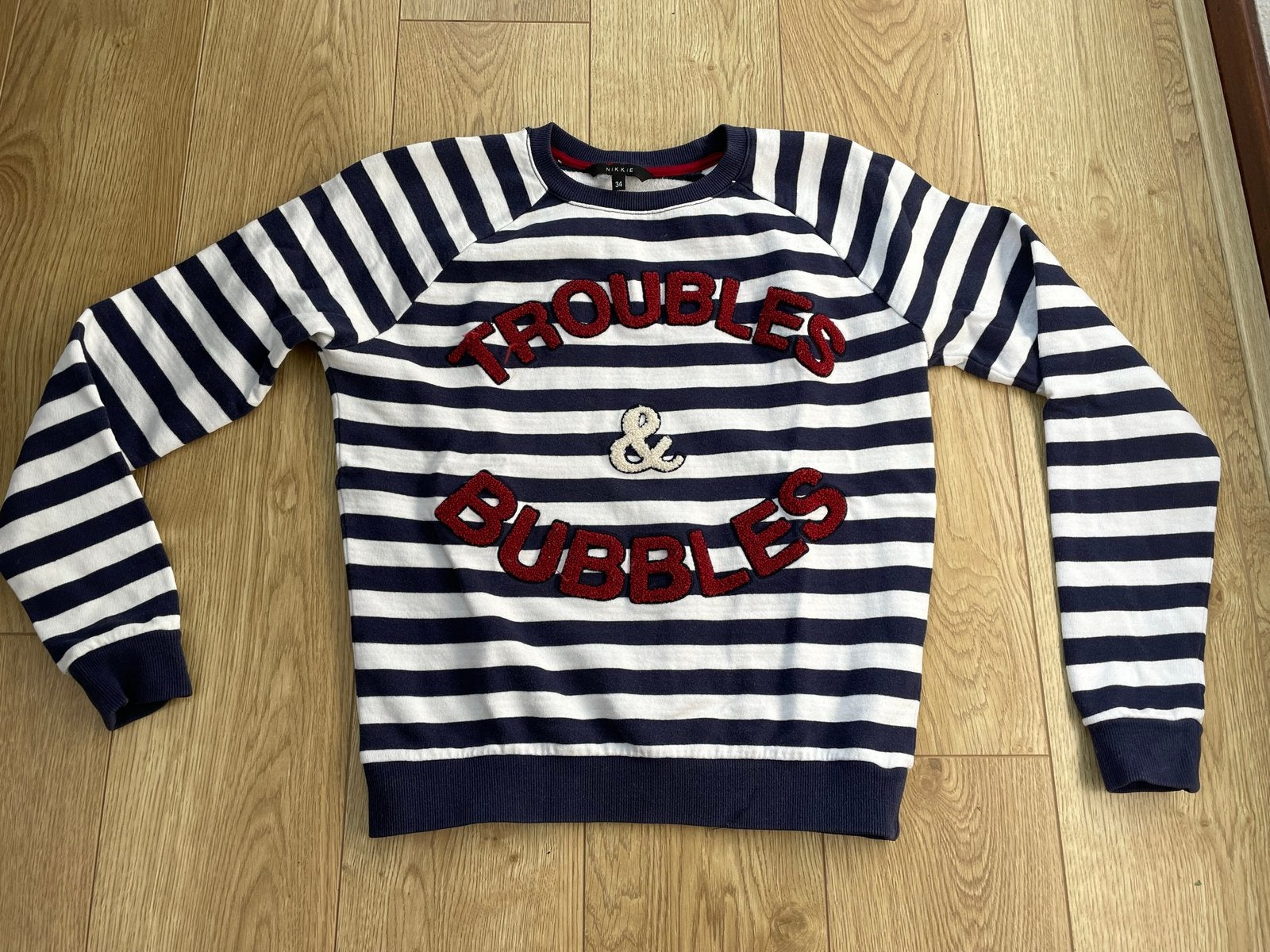 Blauw wit gestreepte trui/ sweater van NIKKIE maat 34 (XS), Ophalen of Verzenden, Zo goed als nieuw, Maat 34 (XS) of kleiner, Blauw