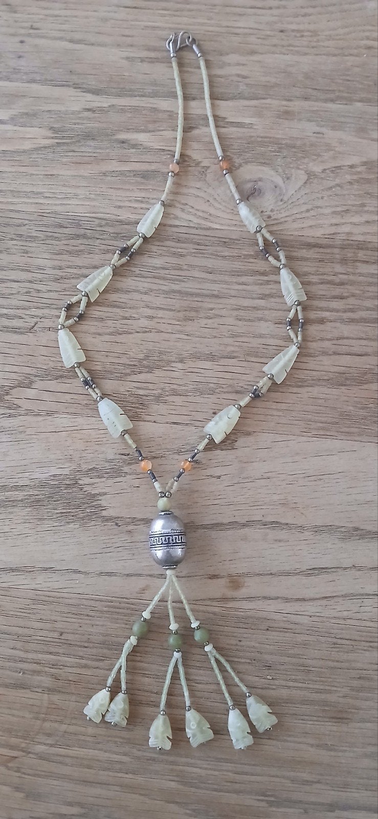 Afghaanse jade ketting "visjes", Sieraden, Tassen en Uiterlijk, Ophalen of Verzenden, Groen, Steen of Mineraal