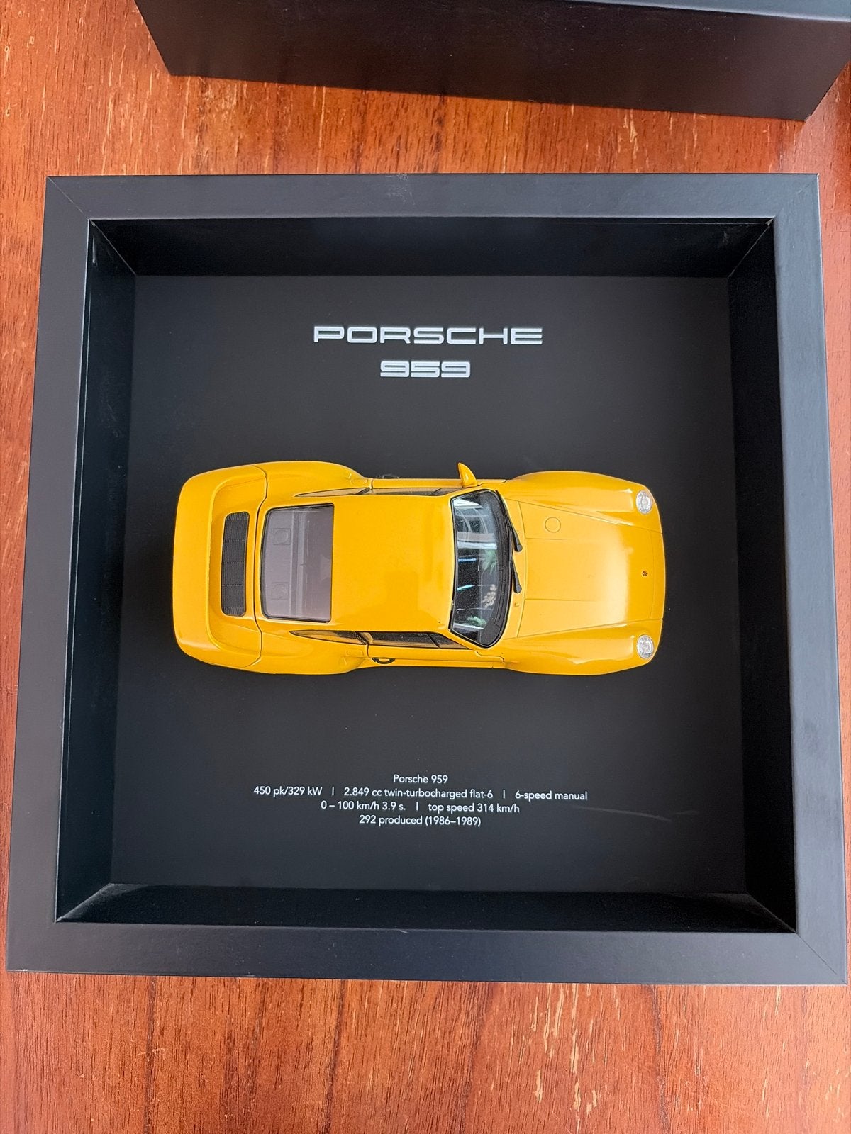 Porsche 959 modelauto in displaybox, Hobby en Vrije tijd, Modelauto's | 1:43, Ophalen of Verzenden, Nieuw, Auto, Overige merken