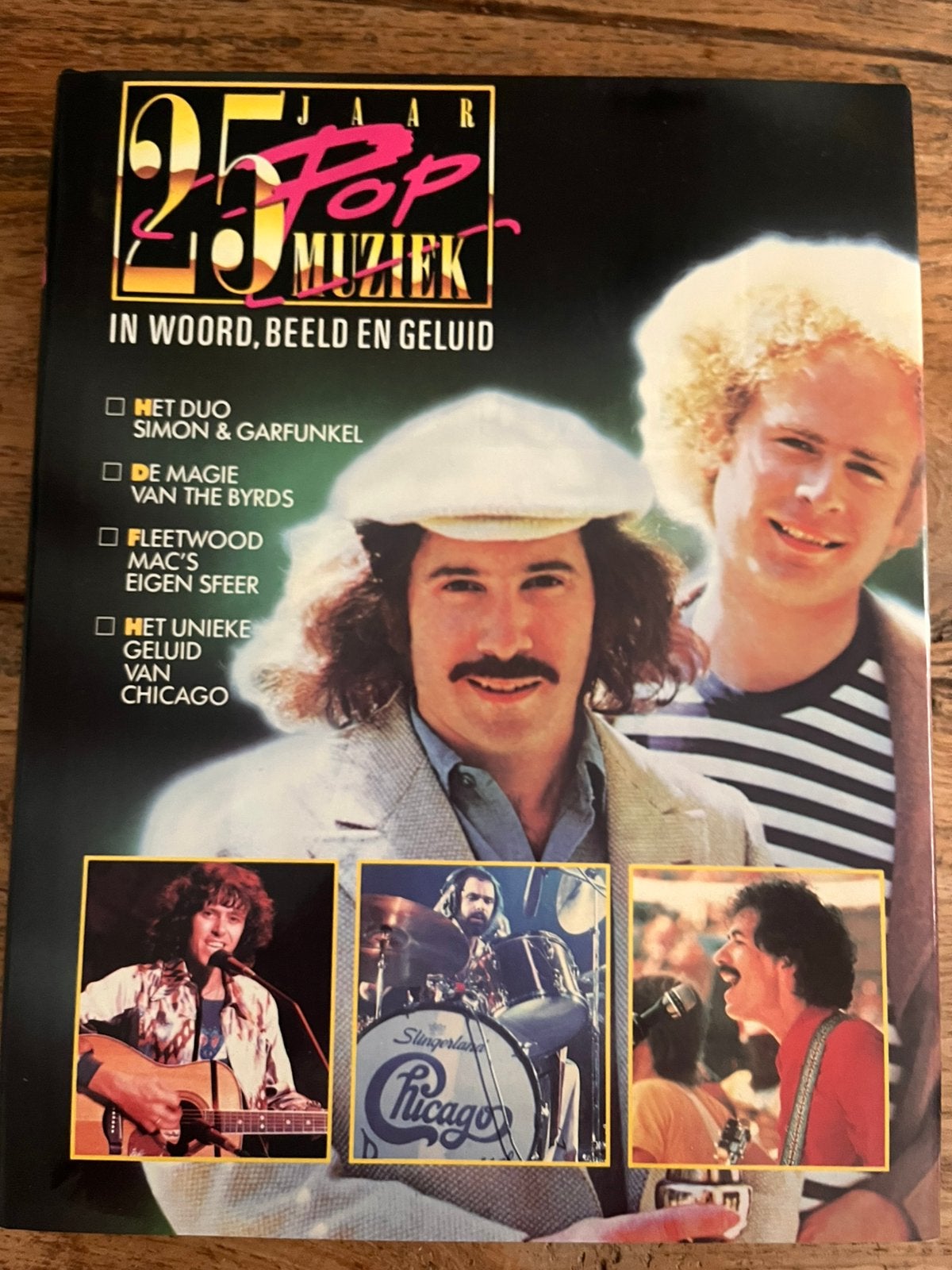 Boek ‘25 jaar Popmuziek in woord, beeld en geluid’ 1969/1970, Ophalen of Verzenden, Zo goed als nieuw, Vakgebied of Filmindustrie