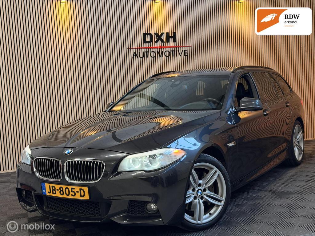 BMW 5-serie Touring 535xi M-Sport 306pk LEDER MEMORY XENON, Auto's, BMW, Automaat, Euro 5, Gebruikt, Zwart