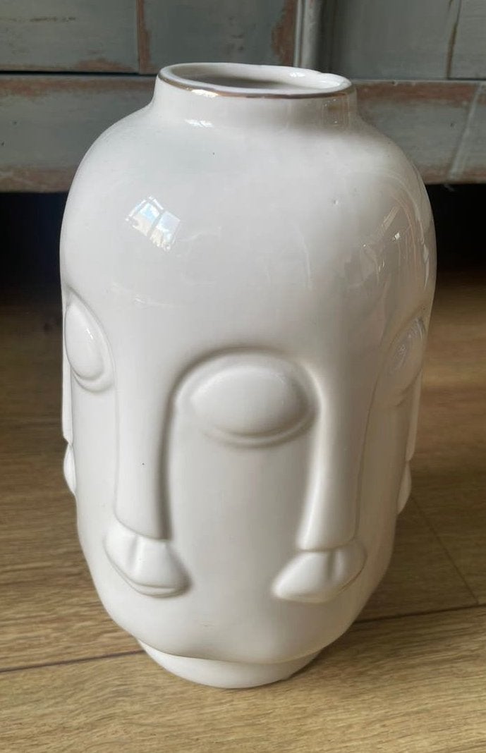 Prachtige witte vaas met gezichten en gouden rand faces, Ophalen of Verzenden, Zo goed als nieuw