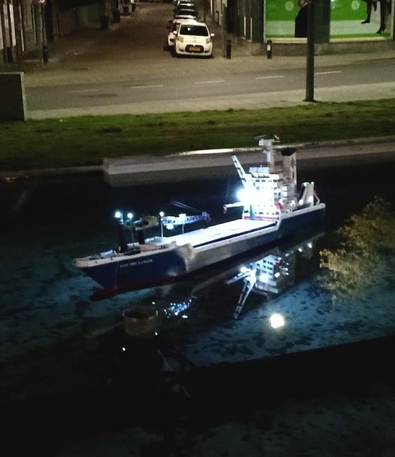 Rc vrachtschip schaal 1:100, Ophalen of Verzenden