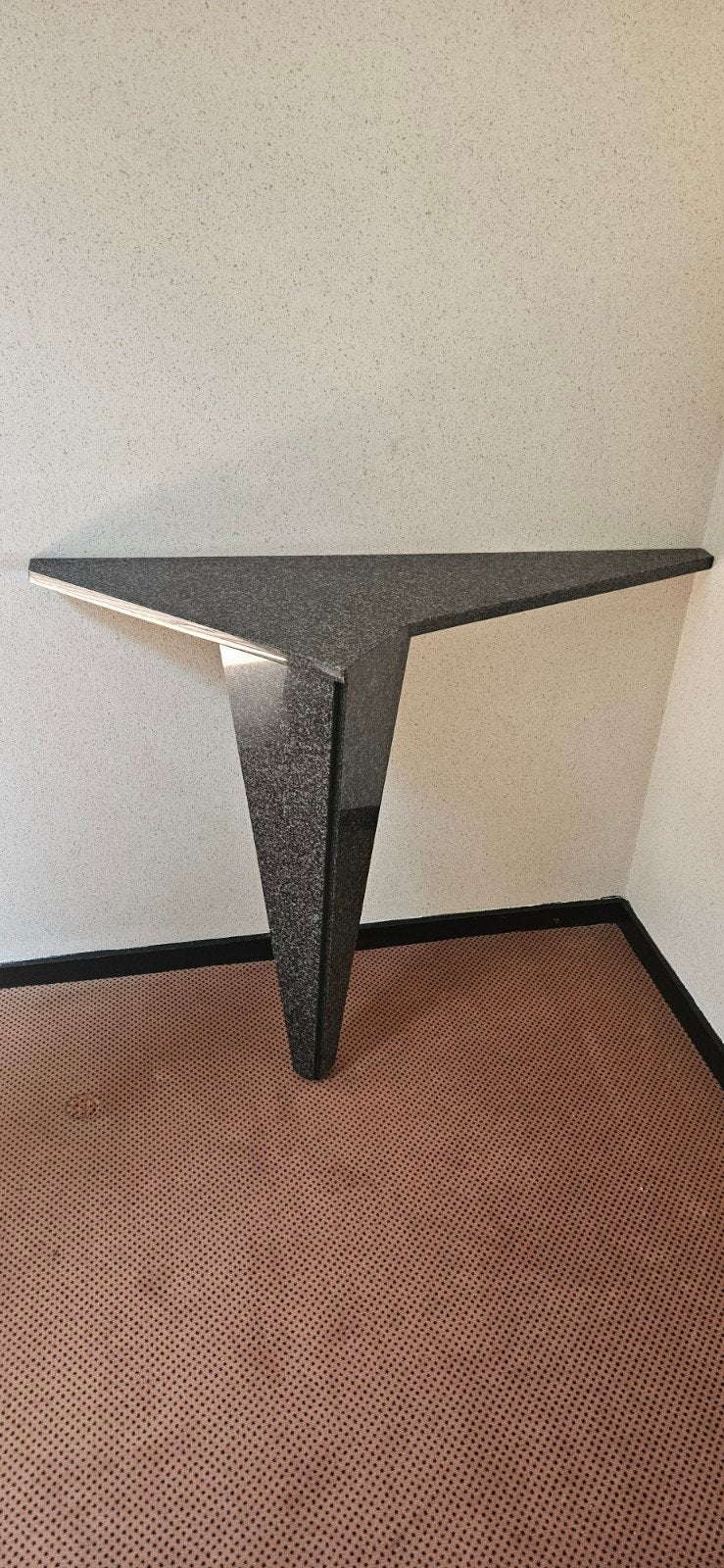 Unieke hardstenen muurwandtafel - Modern design, Overige materialen, Ophalen of Verzenden, Zo goed als nieuw, 75 cm of meer