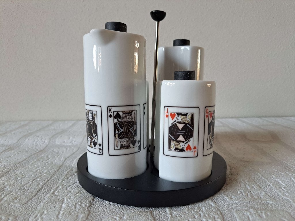 Peper, zout, olie, azijn speelkaarten, porselein D16.5, Overige typen, Nieuw, Ophalen of Verzenden, Overige stijlen